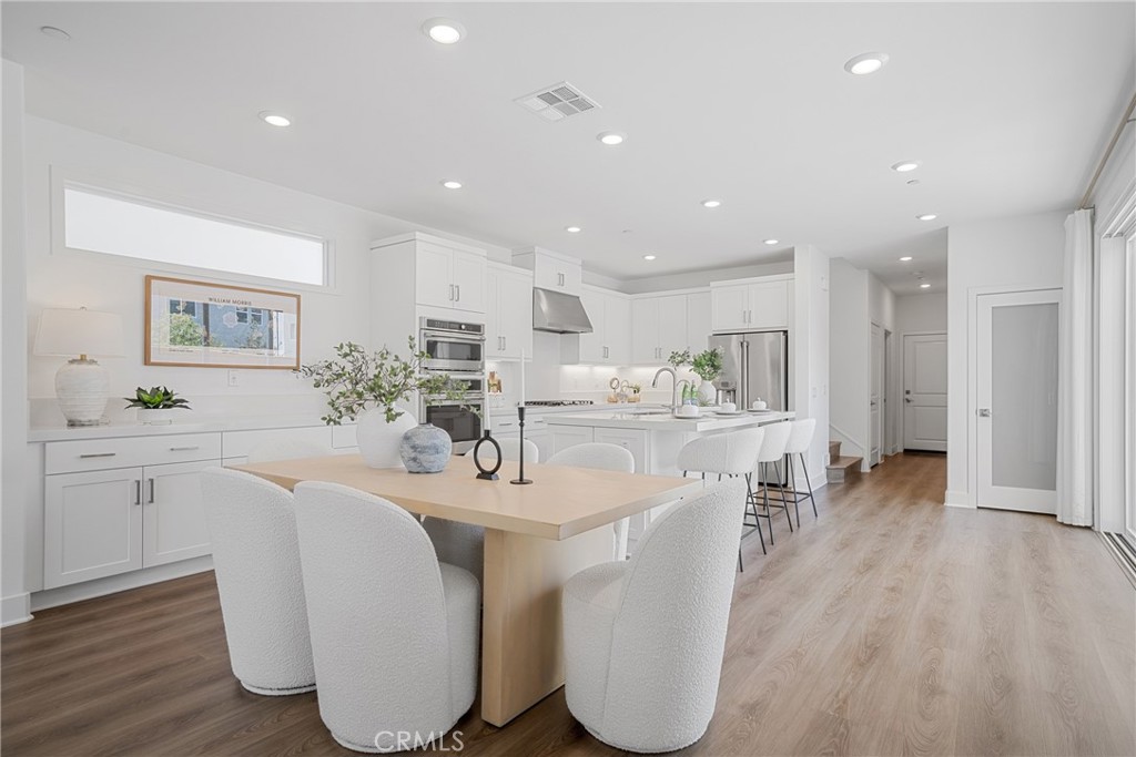 MLS #OC25181901 image #5