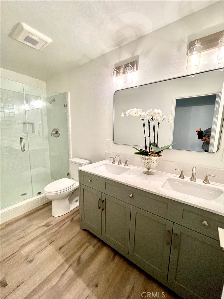 MLS #OC25181911 image #14