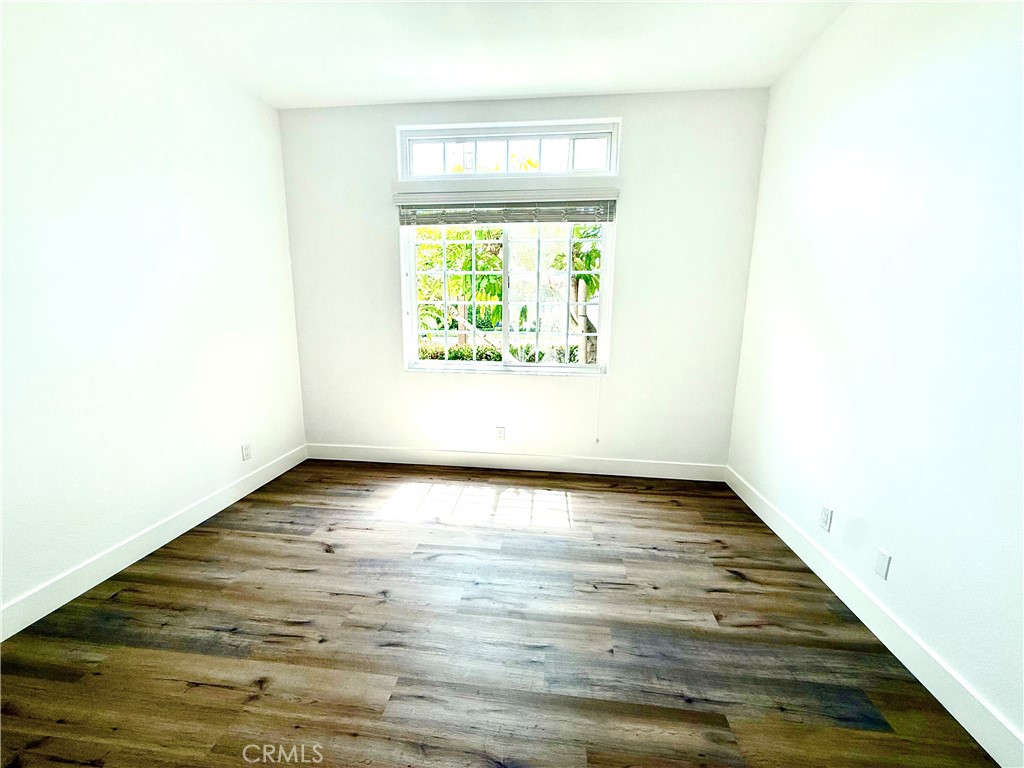 MLS #OC25181911 image #15