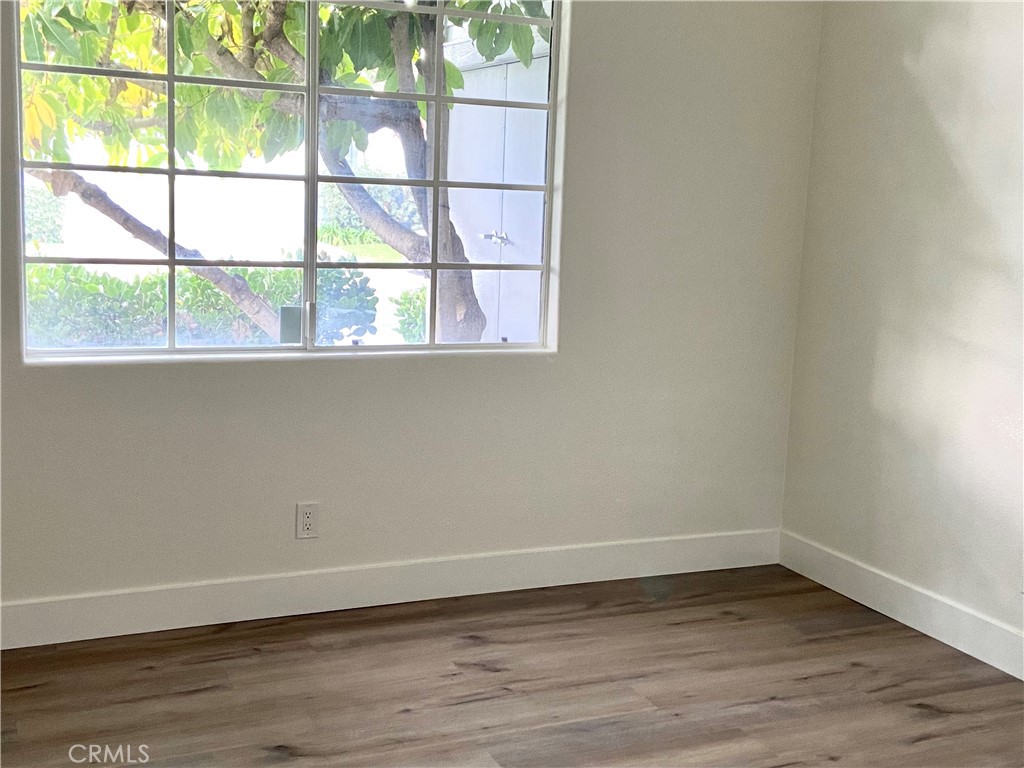 MLS #OC25181911 image #16