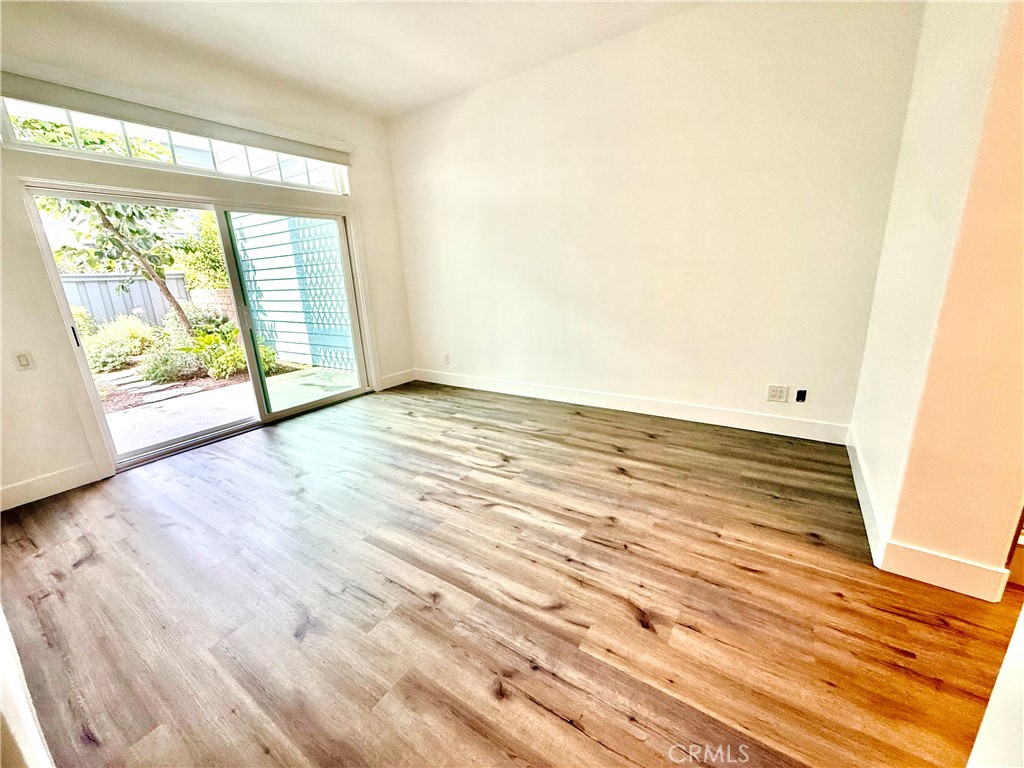 MLS #OC25181911 image #19