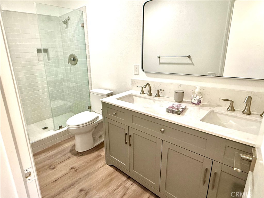 MLS #OC25181911 image #31