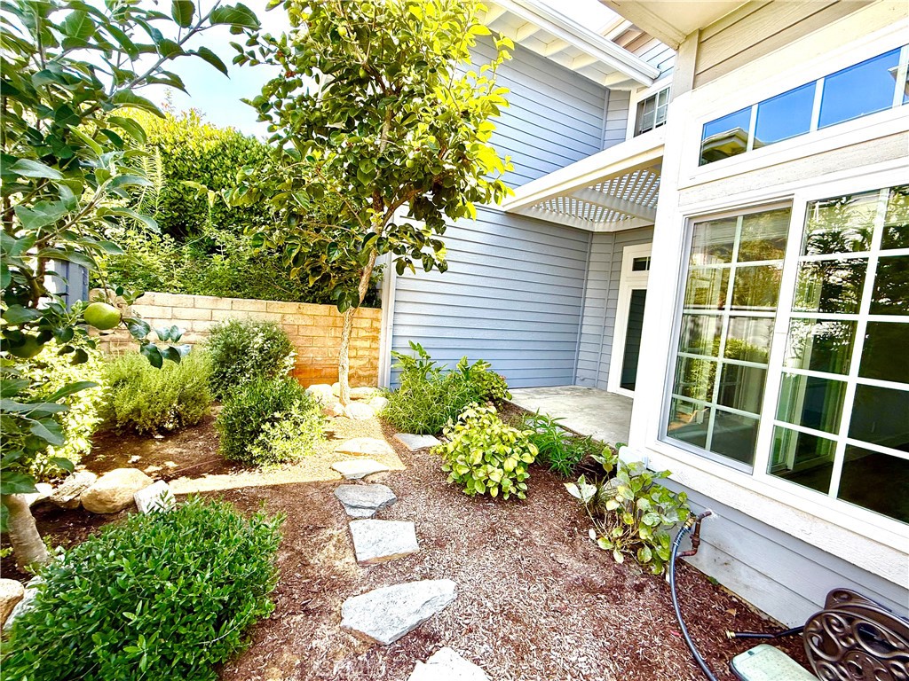 MLS #OC25181911 image #37