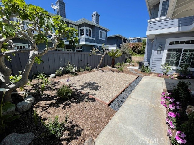 MLS #OC25181911 image #38