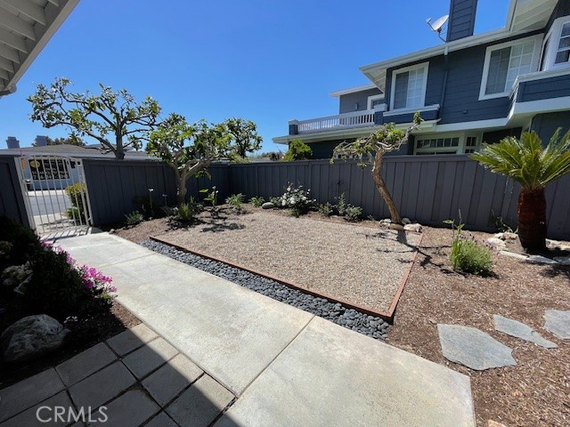 MLS #OC25181911 image #39
