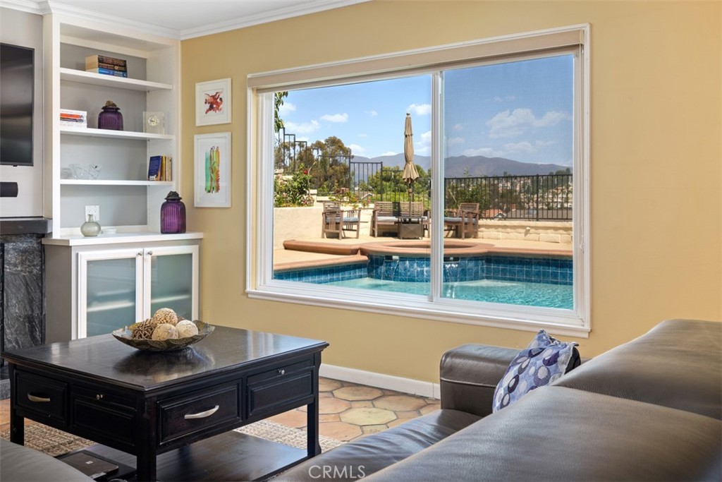 MLS #OC25181974 image #20