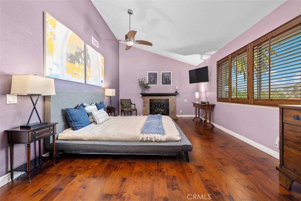 MLS #OC25181974 image #23