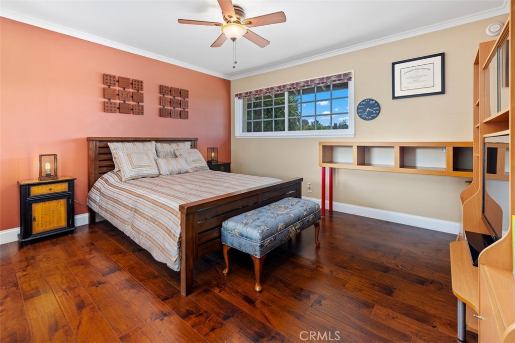 MLS #OC25181974 image #28