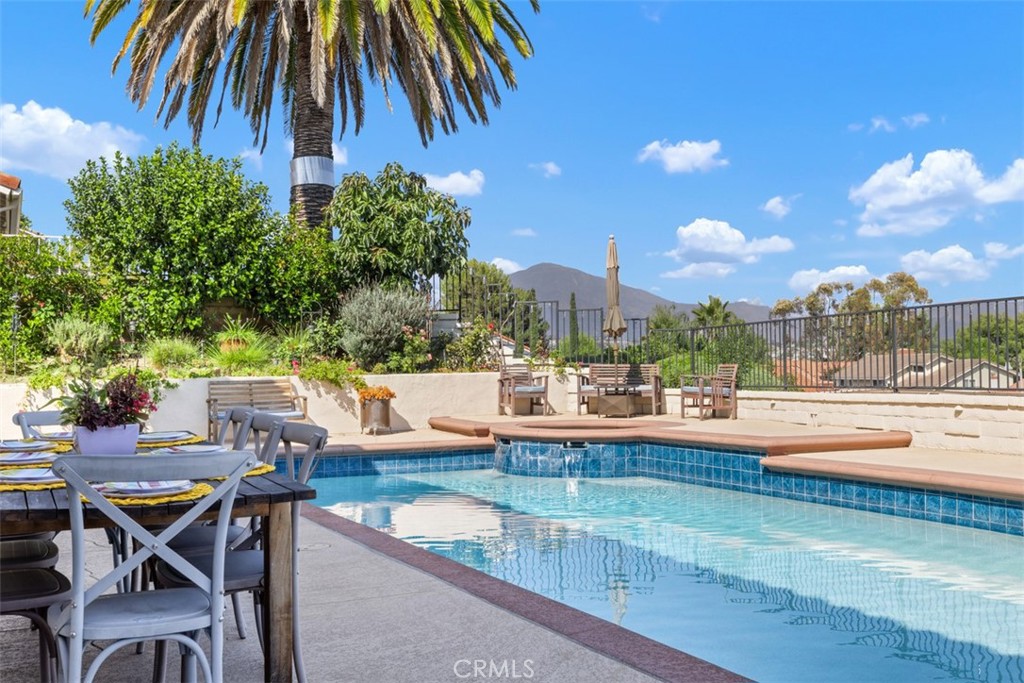 MLS #OC25181974 image #32