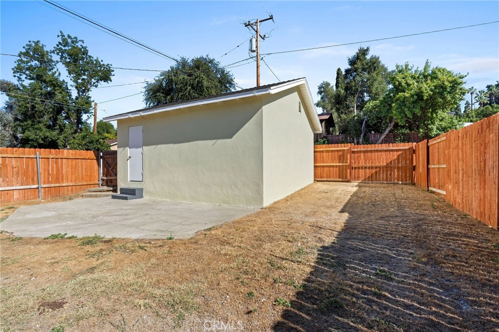 MLS #OC25182001 image #23