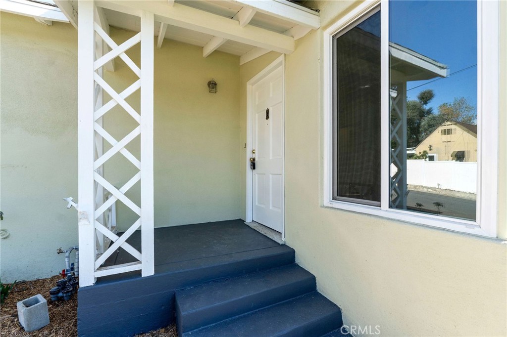 MLS #OC25182001 image #3