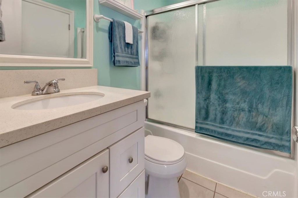 MLS #OC25182044 image #11