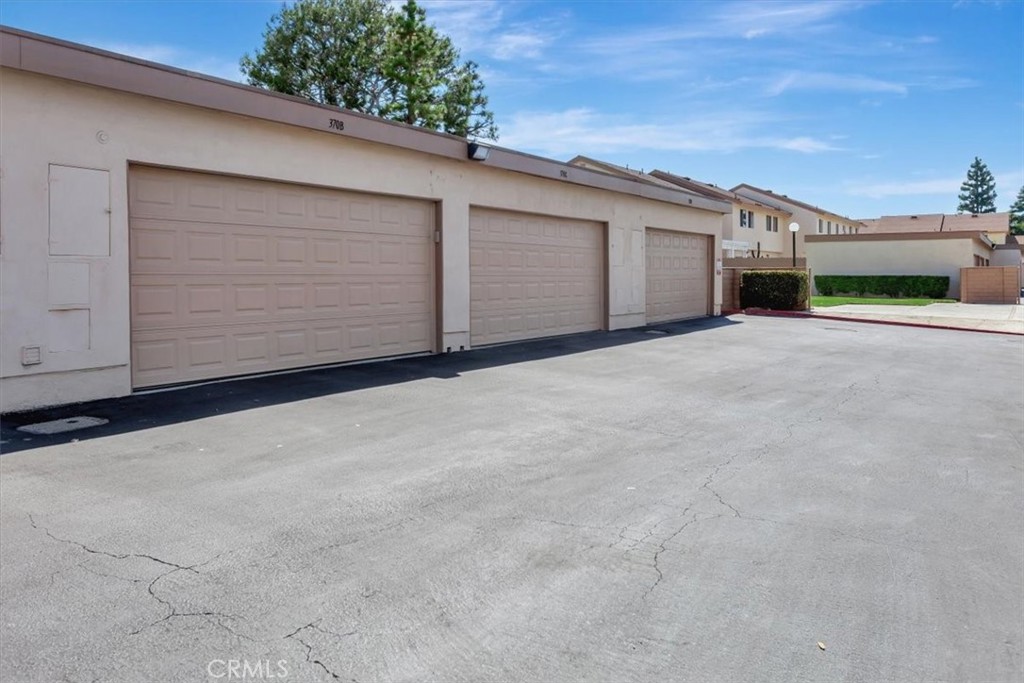 MLS #OC25182044 image #17