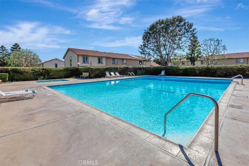 MLS #OC25182044 image #18