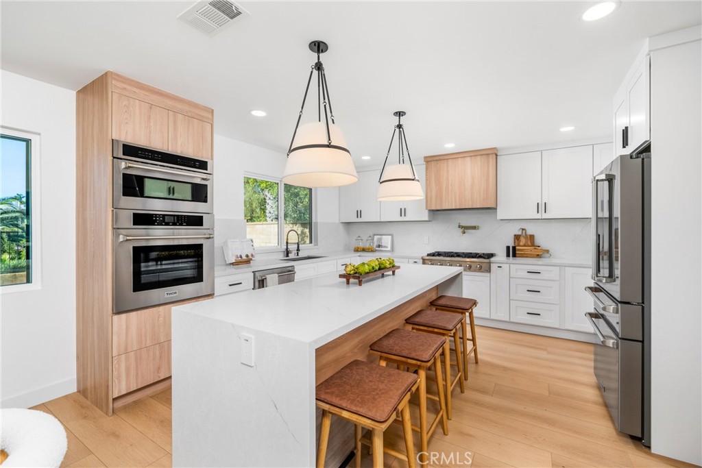 MLS #OC25182071 image #11