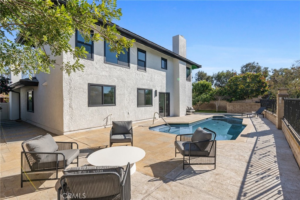 MLS #OC25182071 image #17