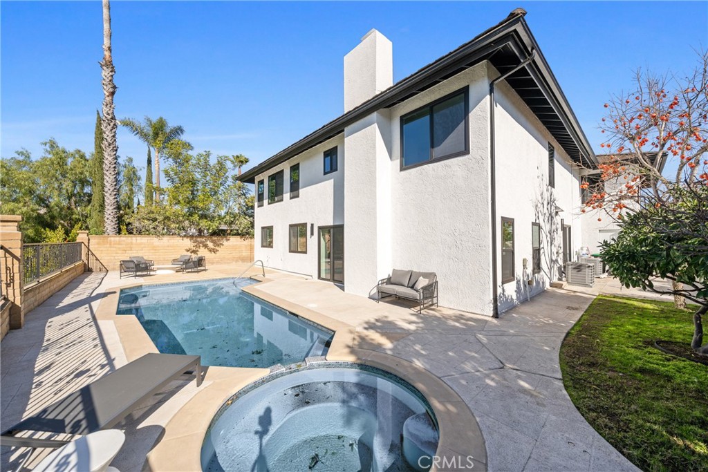 MLS #OC25182071 image #18