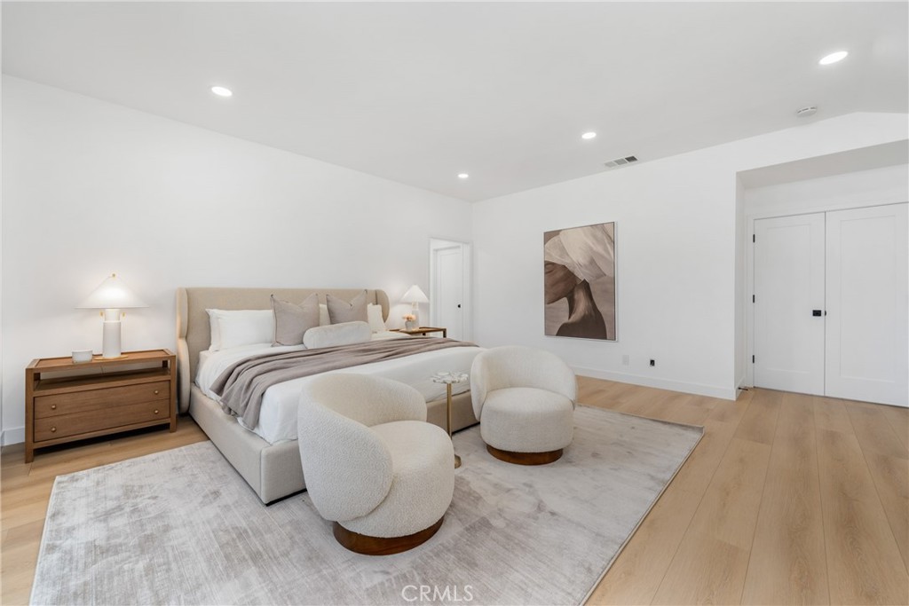 MLS #OC25182071 image #27