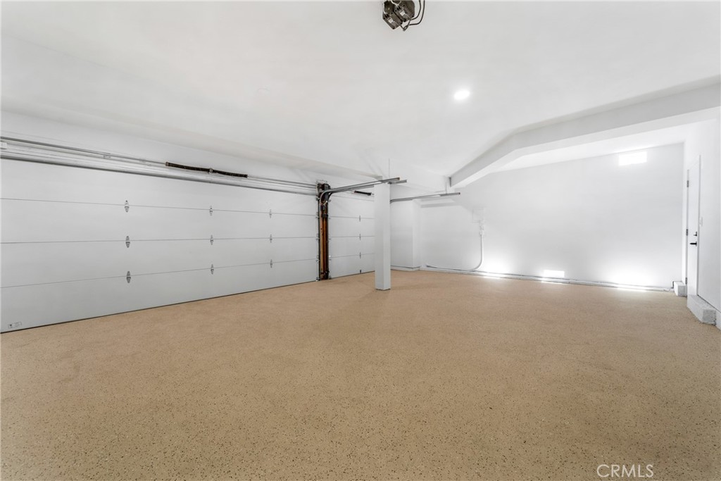 MLS #OC25182071 image #40