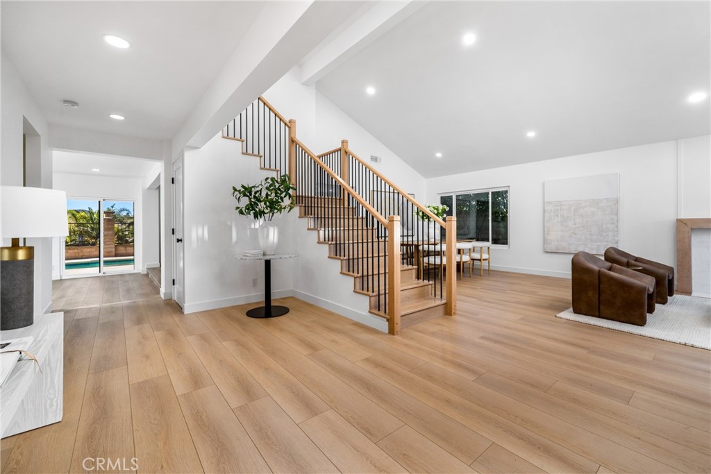 MLS #OC25182071 image #5