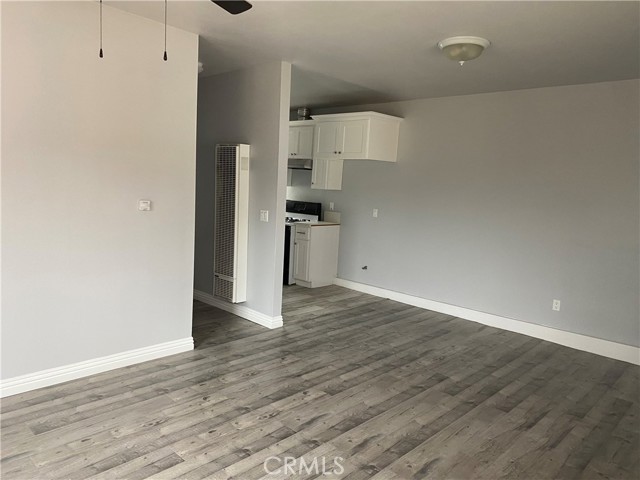 MLS #OC25182136 image #4