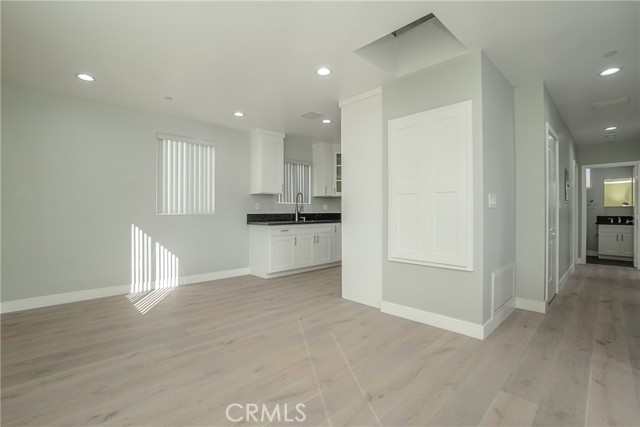 MLS #OC25182234 image #12