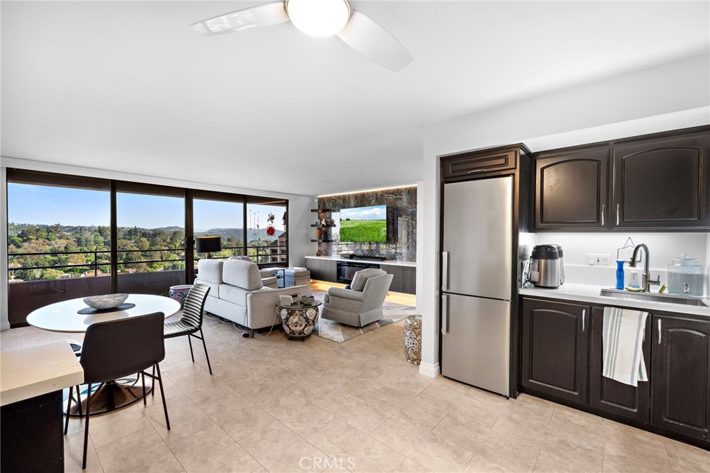 MLS #OC25182261 image #10