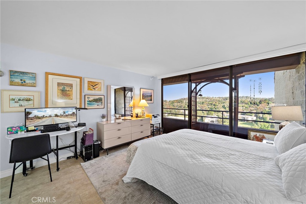 MLS #OC25182261 image #13