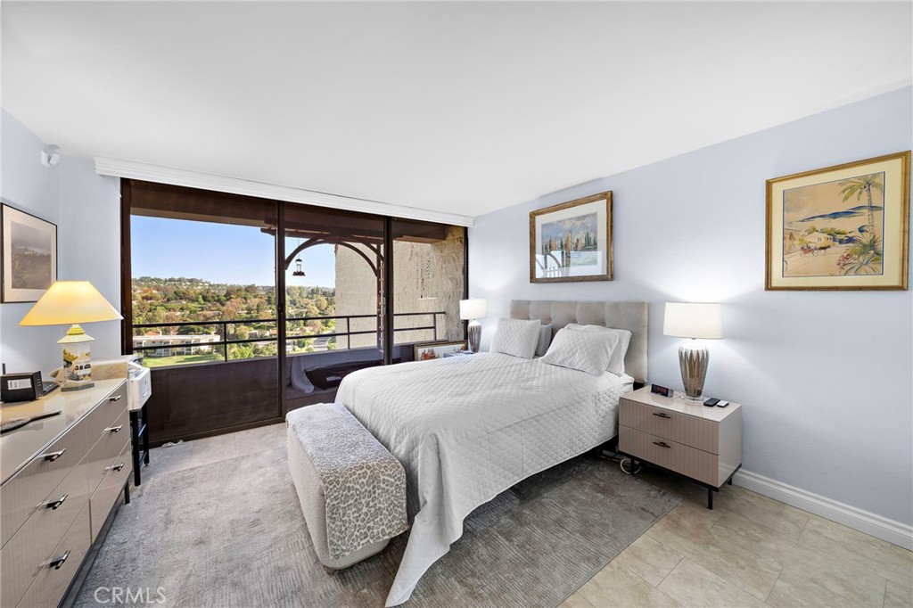 MLS #OC25182261 image #15