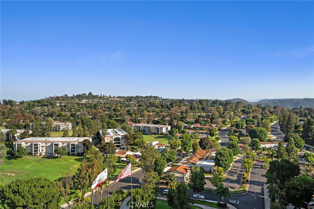 MLS #OC25182261 image #24