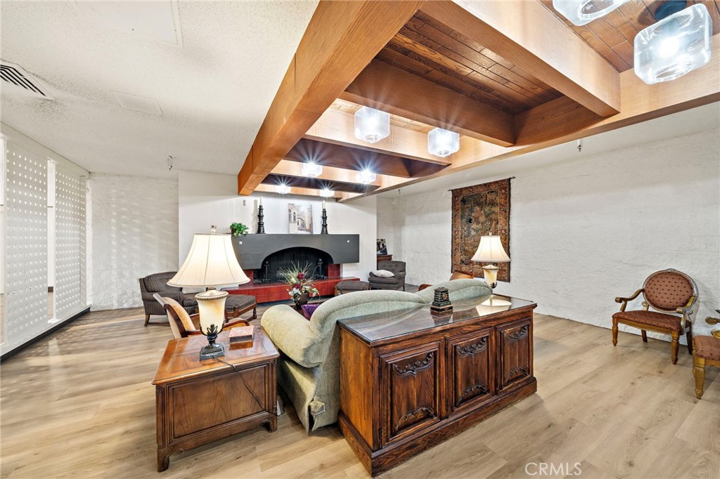 MLS #OC25182261 image #40