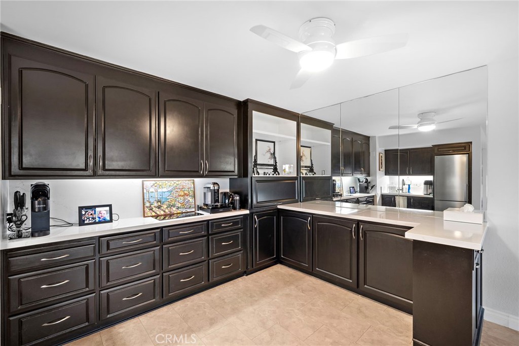 MLS #OC25182261 image #6