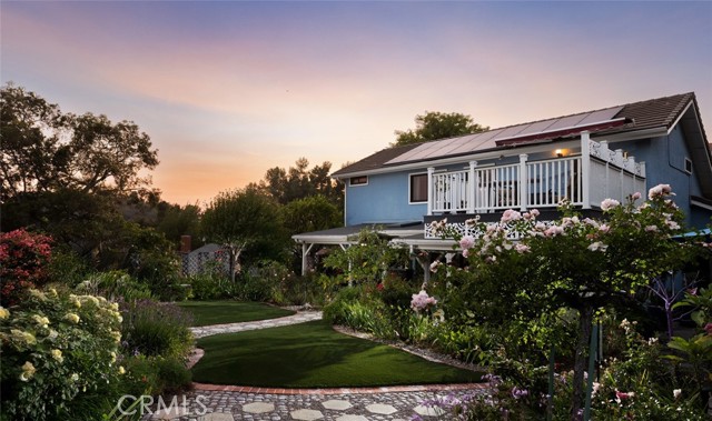 MLS #OC25182290 image #0