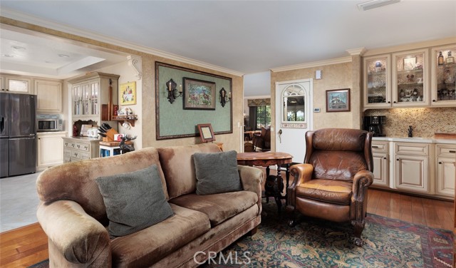 MLS #OC25182290 image #11