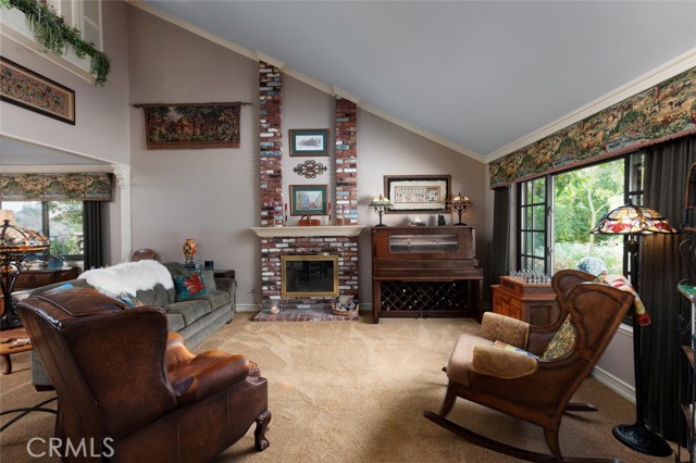 MLS #OC25182290 image #14