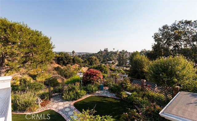 MLS #OC25182290 image #23