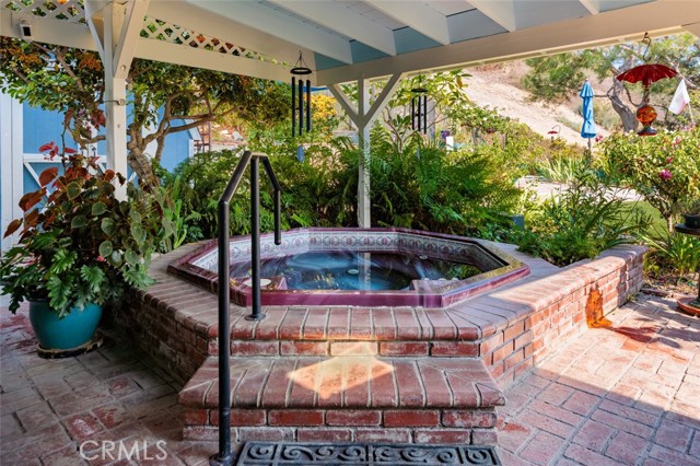 MLS #OC25182290 image #28