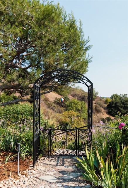 MLS #OC25182290 image #34