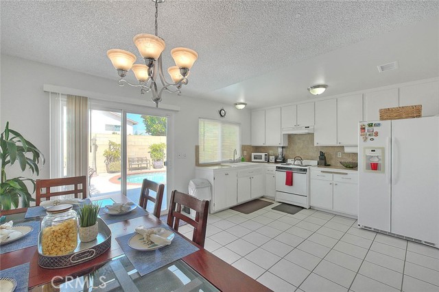 MLS #OC25182386 image #12