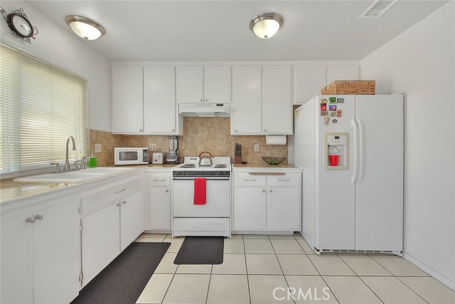 MLS #OC25182386 image #13