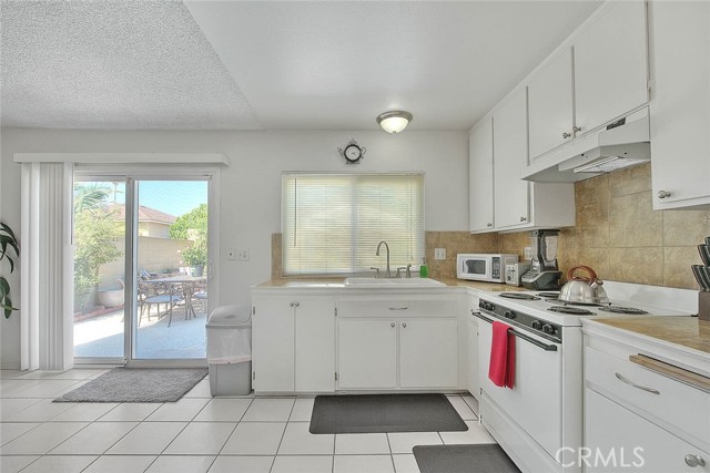 MLS #OC25182386 image #14