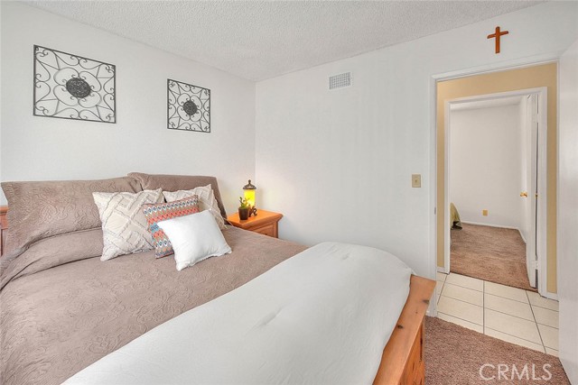 MLS #OC25182386 image #25