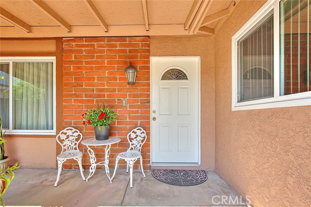 MLS #OC25182386 image #4