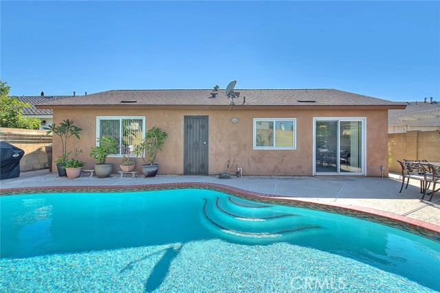 MLS #OC25182386 image #5