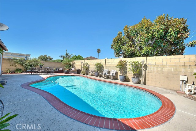 MLS #OC25182386 image #8