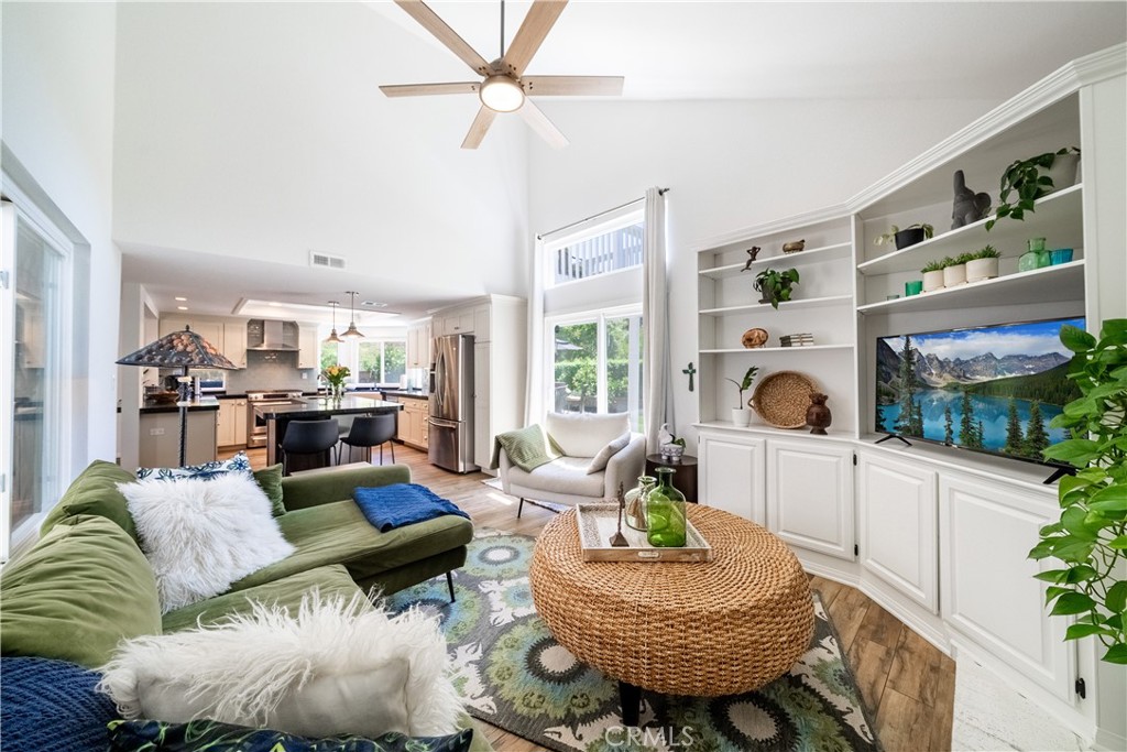 MLS #OC25182616 image #18