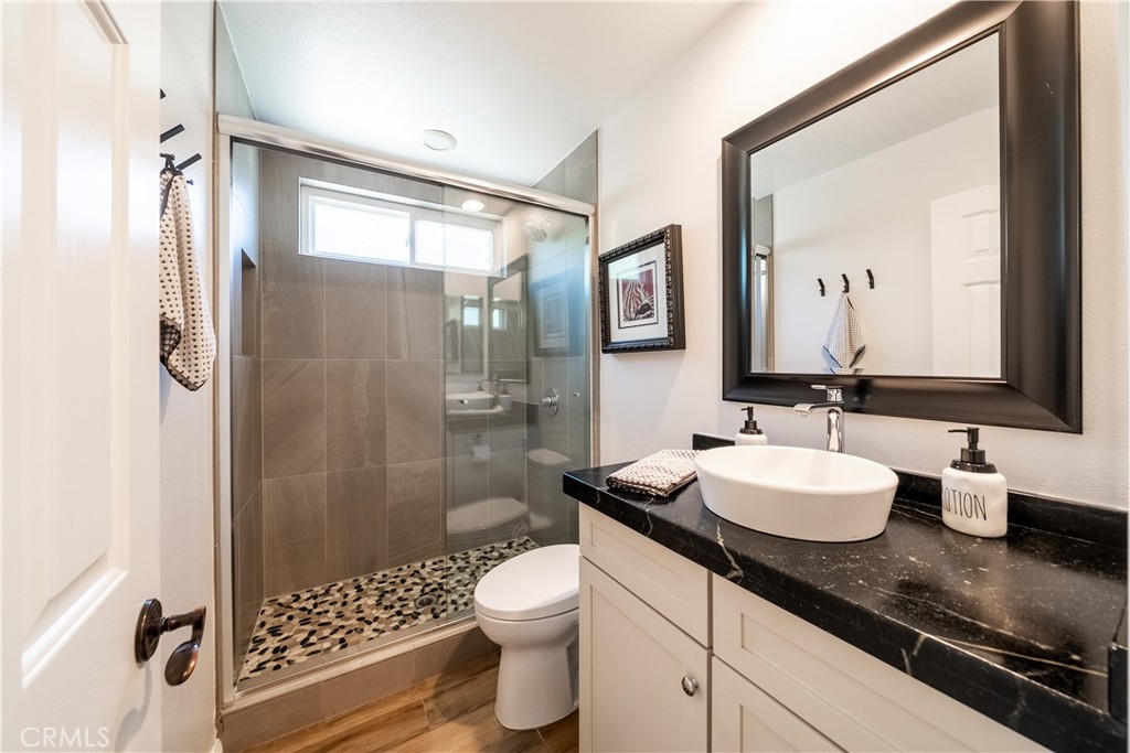 MLS #OC25182616 image #21