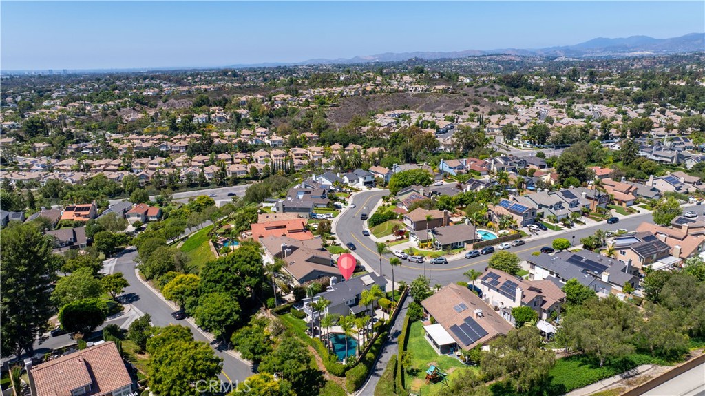 MLS #OC25182616 image #3