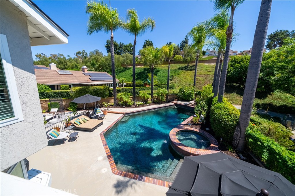 MLS #OC25182616 image #35