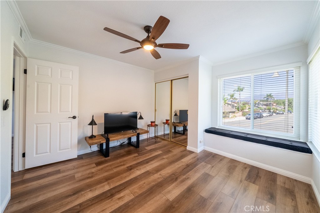 MLS #OC25182616 image #37